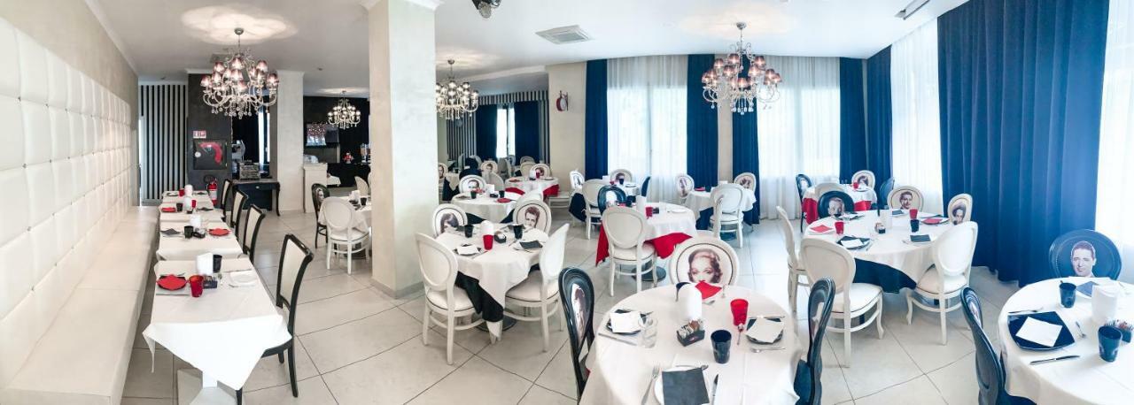 Hotel Le Cinema Gatteo a Mare Luaran gambar